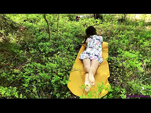 ❤️ டிண்டரில் உள்ள அந்நியன் என் பெண்ணை சுயஇன்பம் செய்து காடுகளில் உணர்ச்சிவசப்படுகிறான் அனல் பார்ன் ta.sayhentai.ru